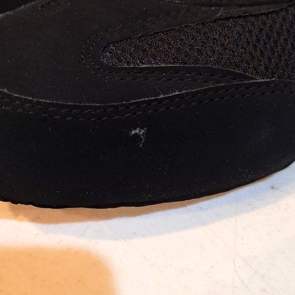 RXN kids boxing shoes, size 5 - Picture 6 of 6